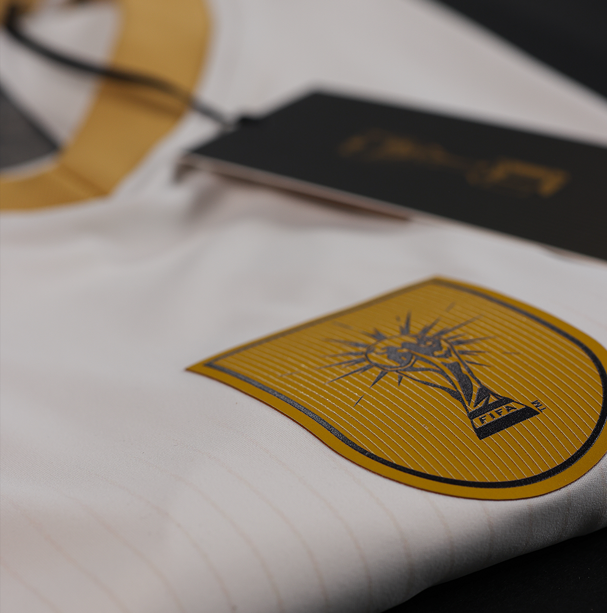 The GOAT SKINS® FIFA™<br>Single Trophy Edition